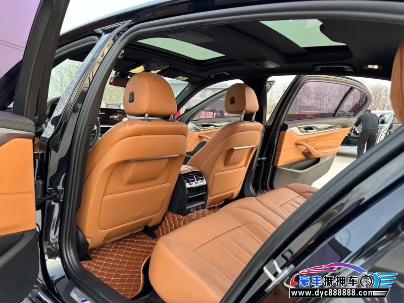 19年宝马5系轿车抵押车出售