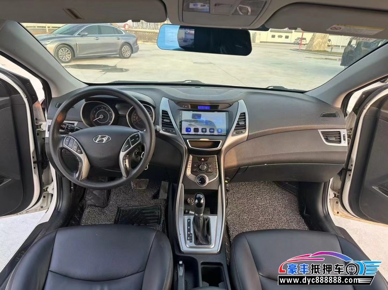 14年现代领动轿车抵押车出售