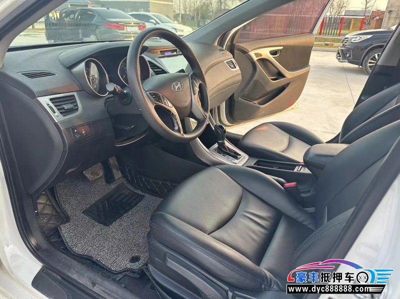 14年现代领动轿车抵押车出售