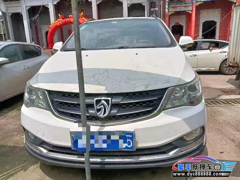 17年宝骏730轿车抵押车出售