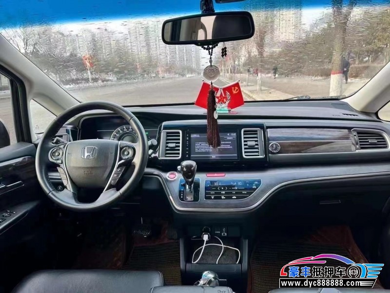 19年本田艾力绅轿车抵押车出售