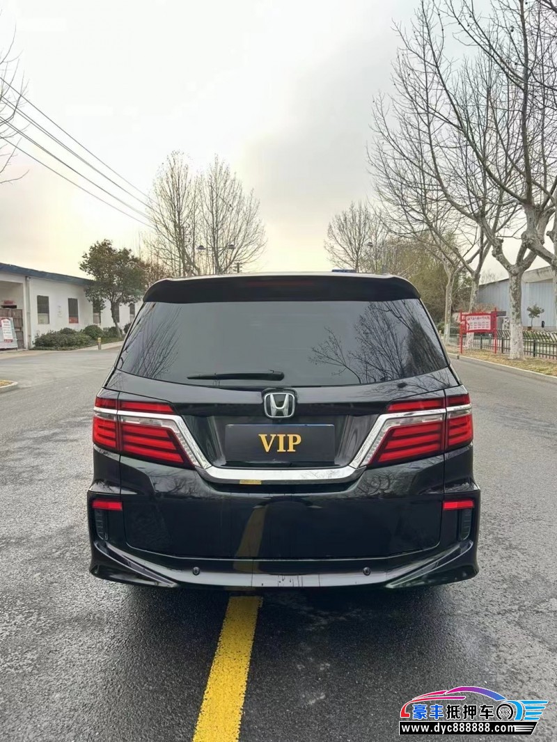 18年本田艾力绅轿车抵押车出售