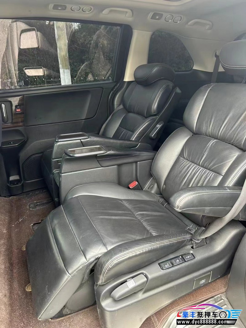 18年本田艾力绅轿车抵押车出售