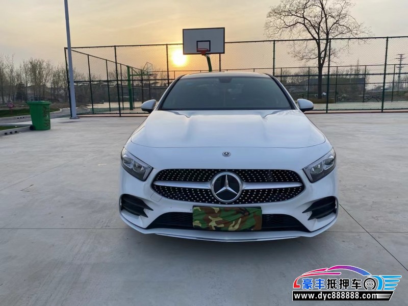 20年奔驰A轿车抵押车出售