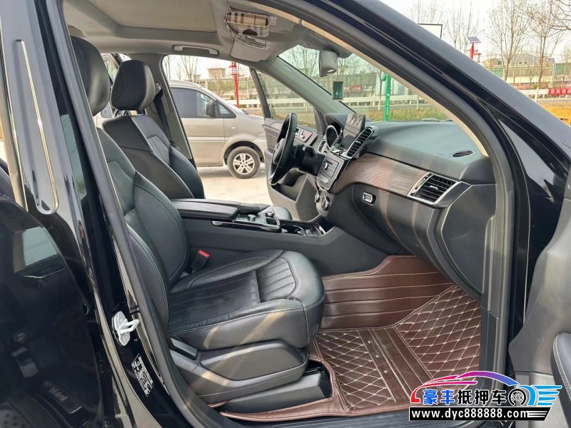 16年奔驰GLE轿车抵押车出售