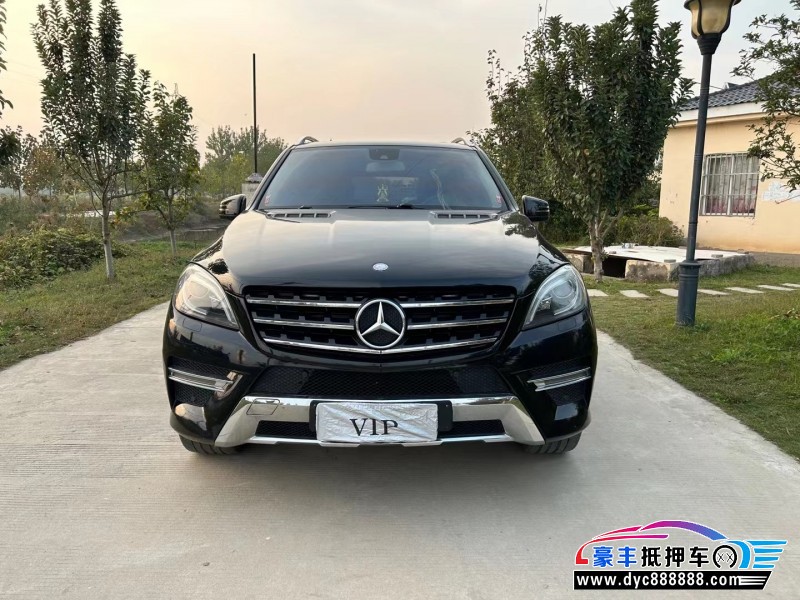 13年奔驰ML轿车抵押车出售