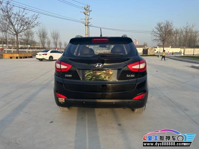 16年现代ix35轿车抵押车出售