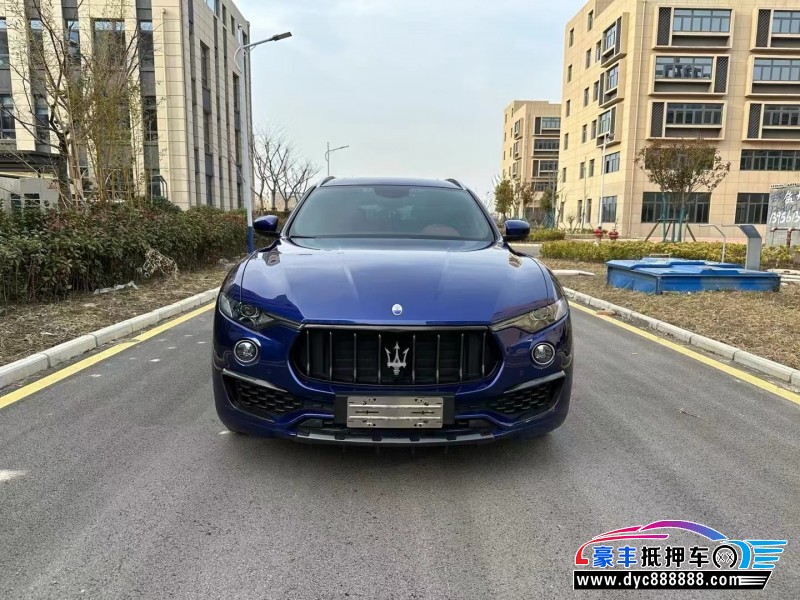 18年玛莎拉蒂莱万特轿车抵押车出售