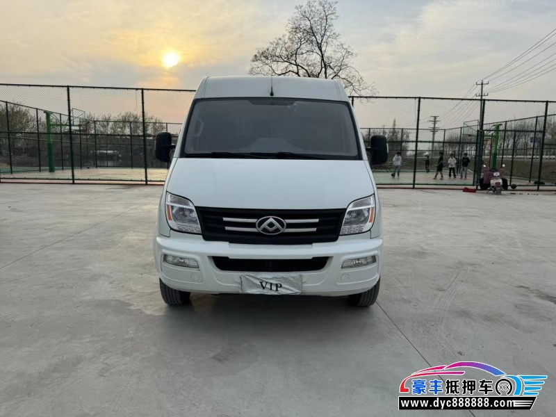 22年上汽大通V80轿车抵押车出售