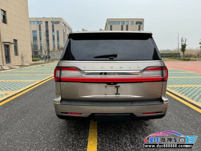 18年林肯领航员SUV抵押车出售