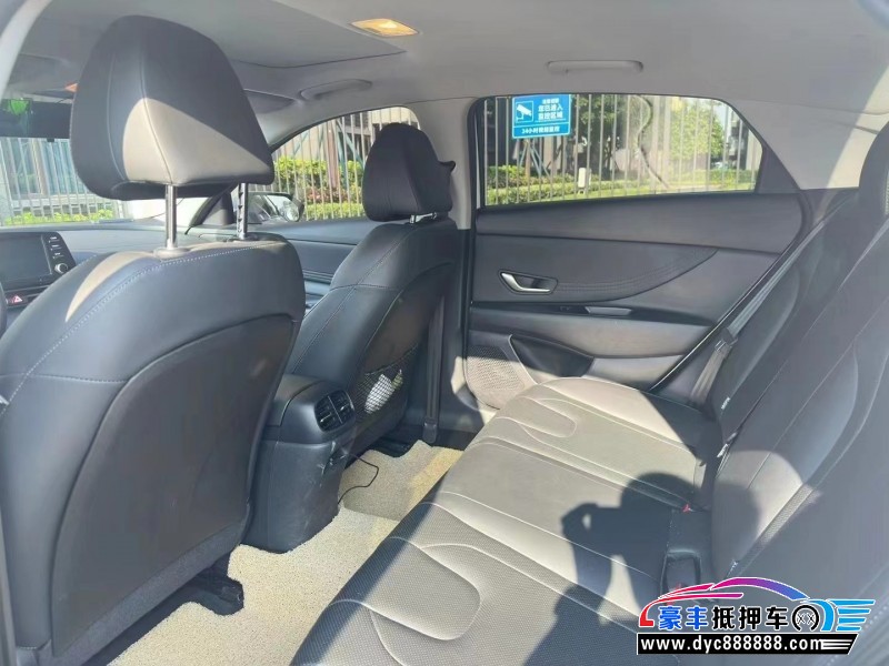 22年现代伊兰特轿车抵押车出售