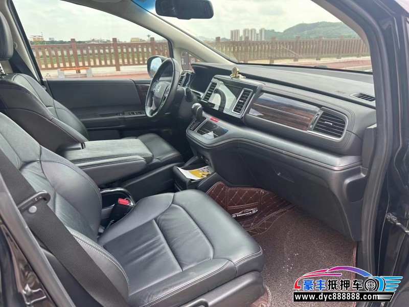 17年本田艾力绅轿车抵押车出售