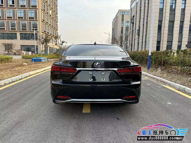 22年雷克萨斯LS轿车抵押车出售