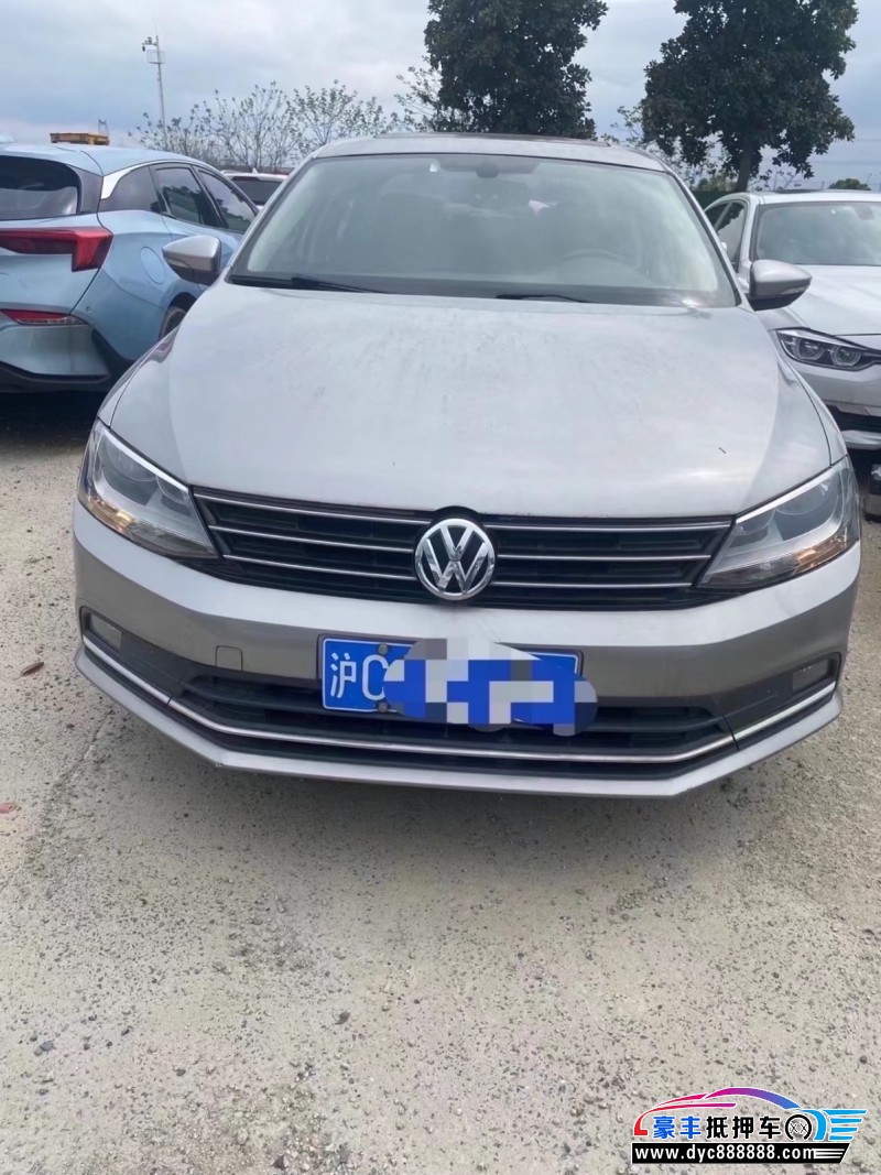 17年大众速腾轿车抵押车出售