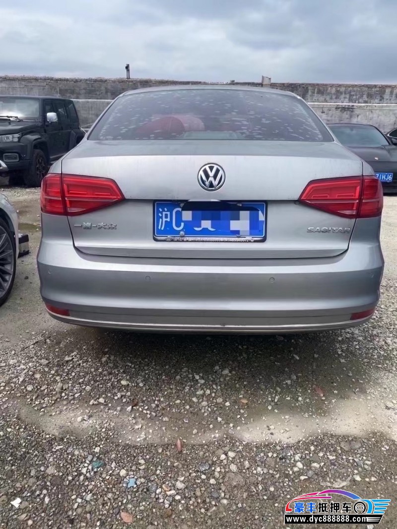 17年大众速腾轿车抵押车出售