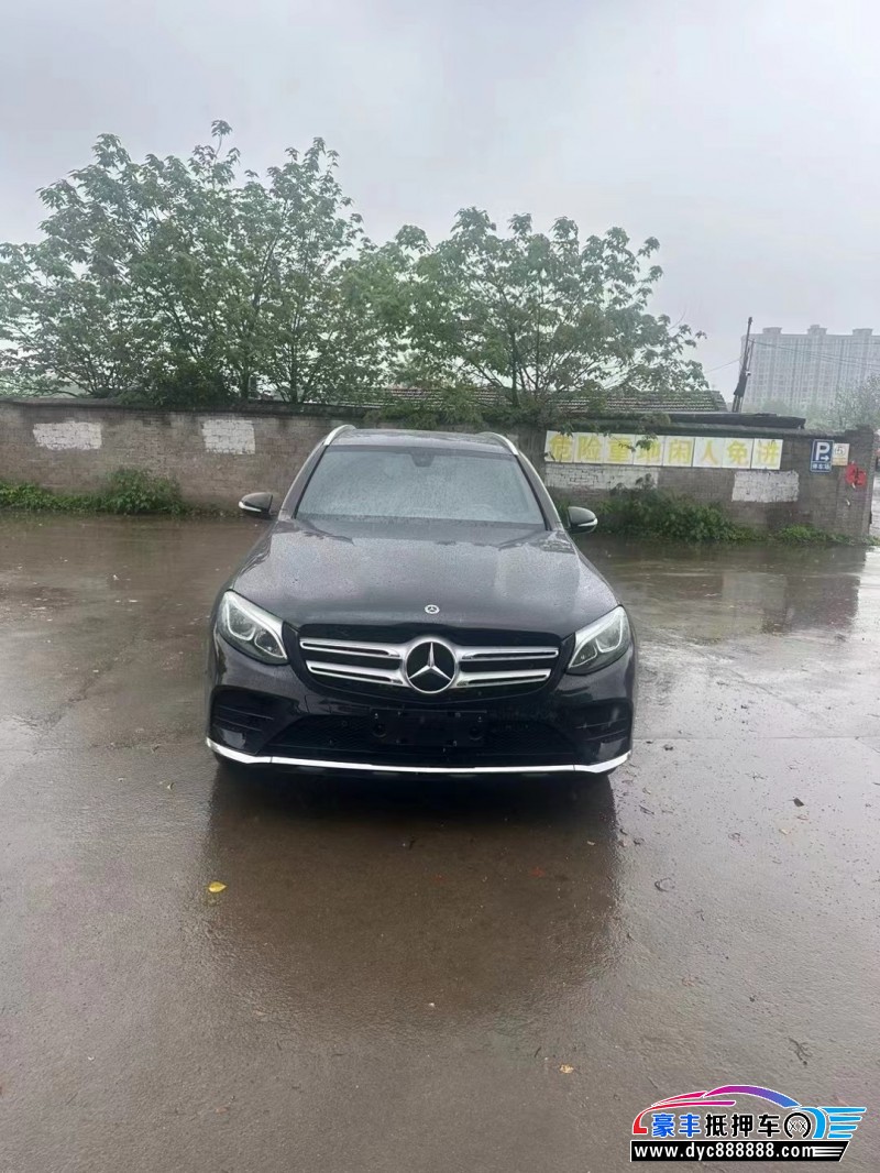 17年奔驰GLCSUV抵押车出售