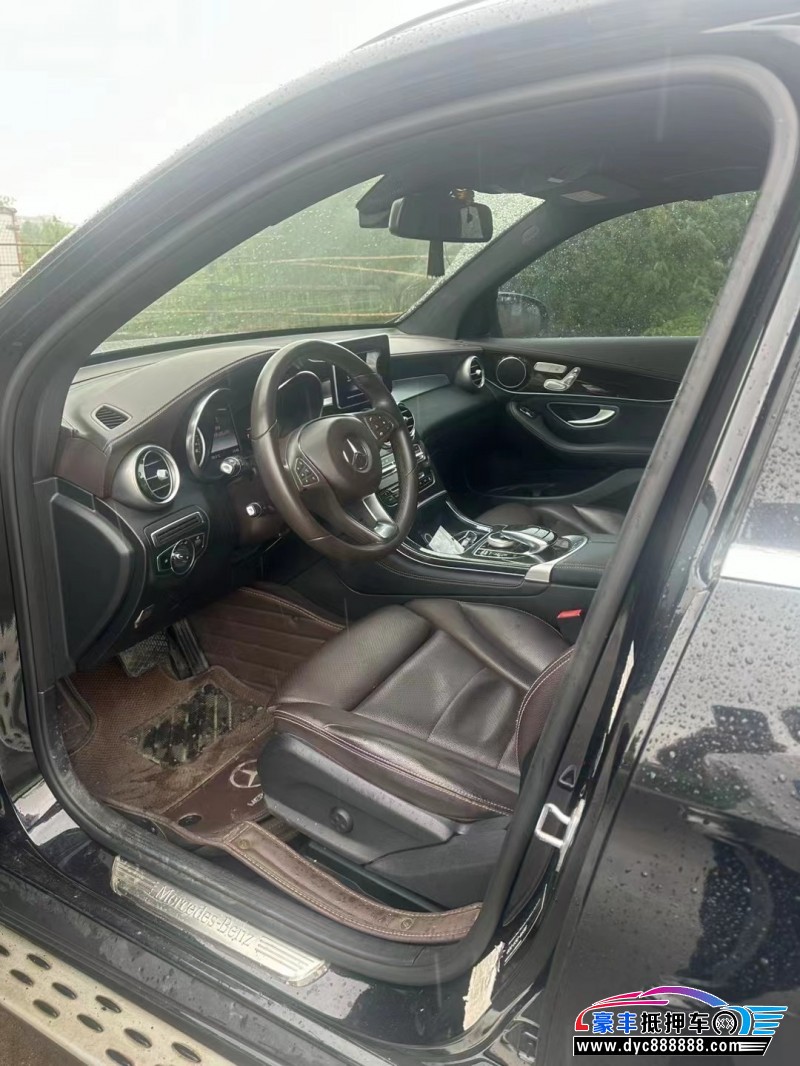 17年奔驰GLCSUV抵押车出售