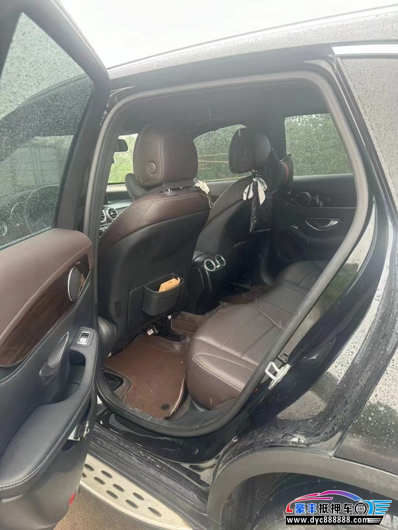 17年奔驰GLCSUV抵押车出售