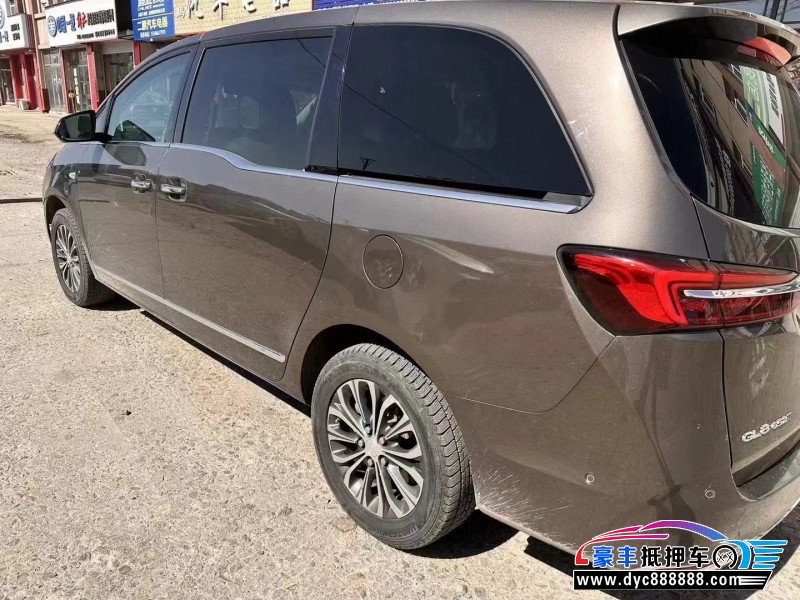 22年别克GL8轿车抵押车出售