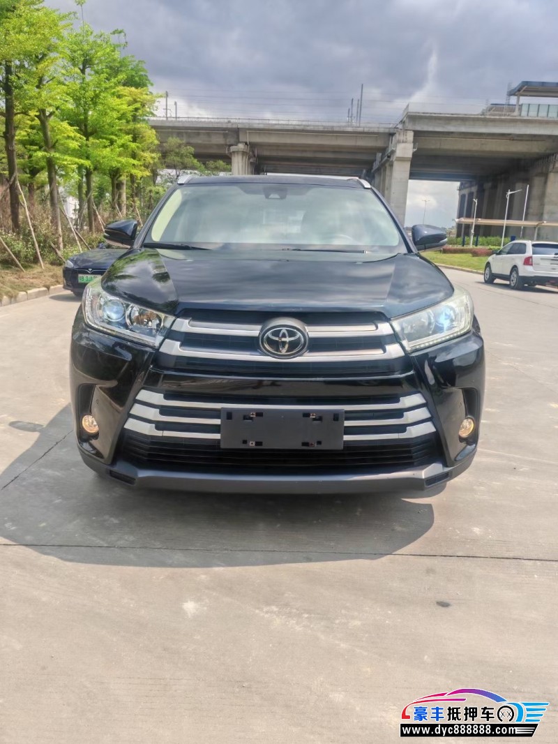 18年丰田汉兰达轿车抵押车出售