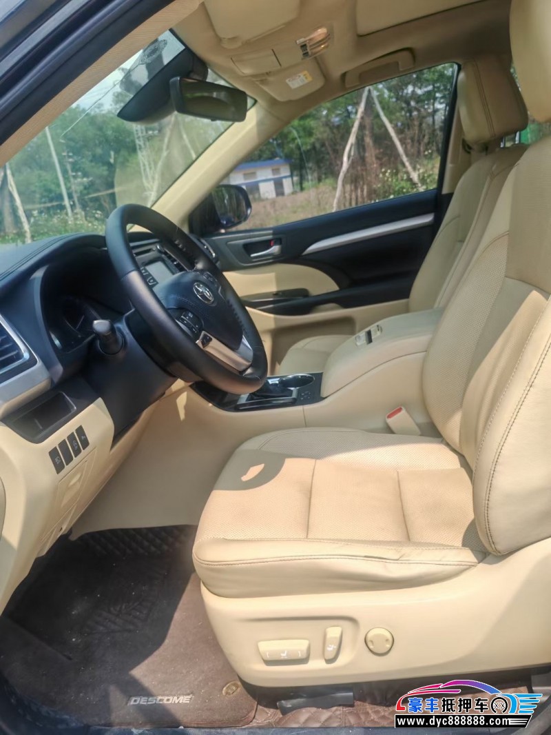 18年丰田汉兰达轿车抵押车出售