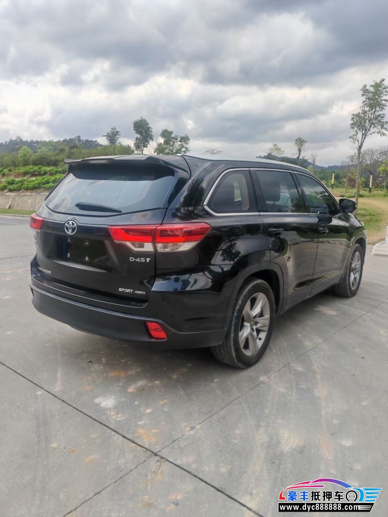 18年丰田汉兰达轿车抵押车出售