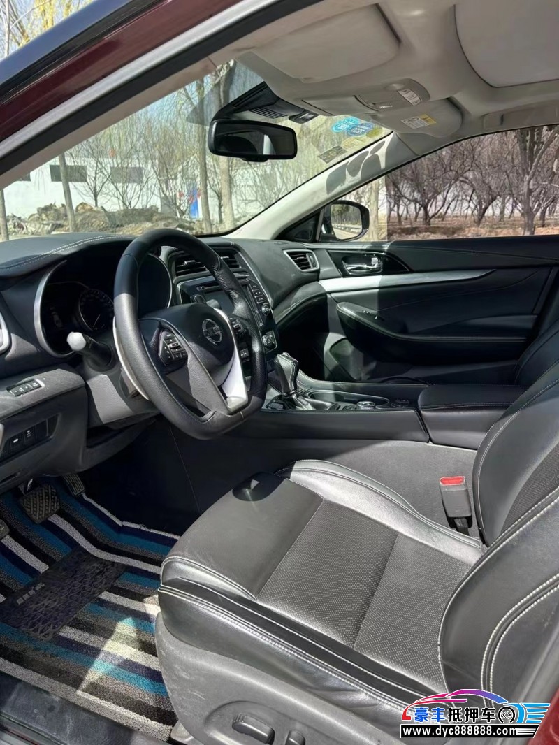 18年日产西玛轿车抵押车出售