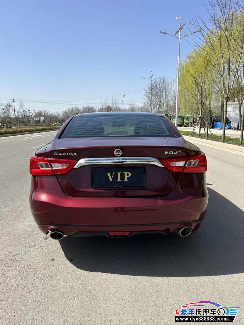 18年日产西玛轿车抵押车出售