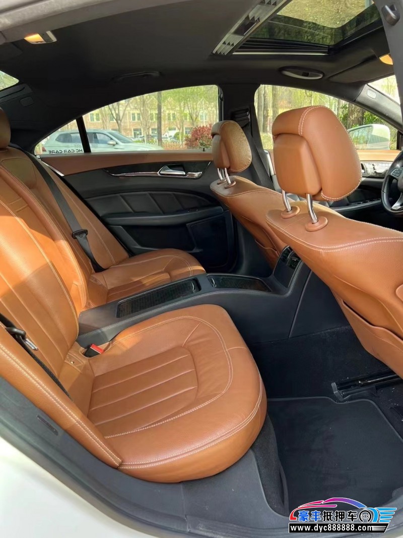 15年奔驰CLS轿车抵押车出售