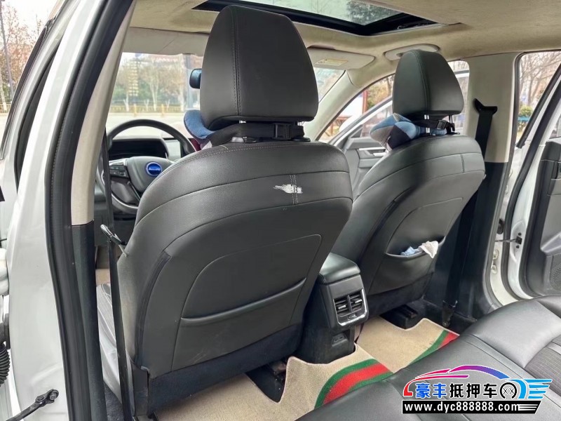 19年东风风神奕炫轿车抵押车出售