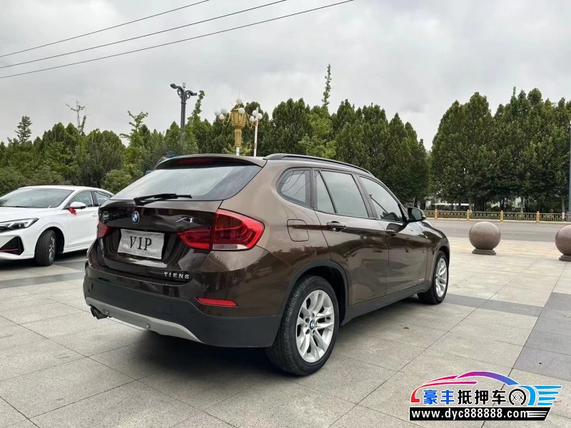 15年宝马X1轿车抵押车出售