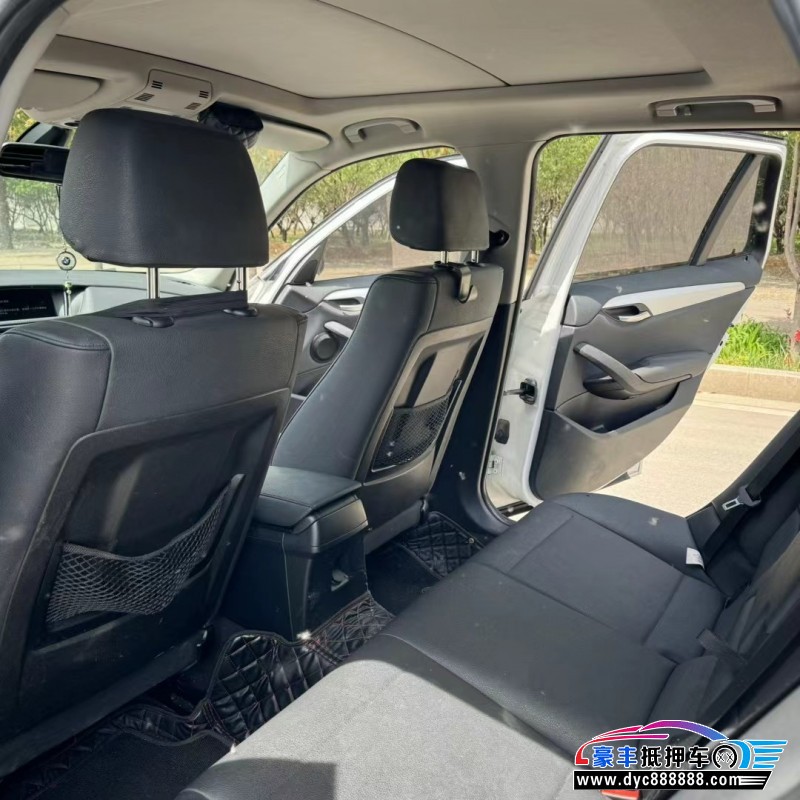 14年宝马X1轿车抵押车出售