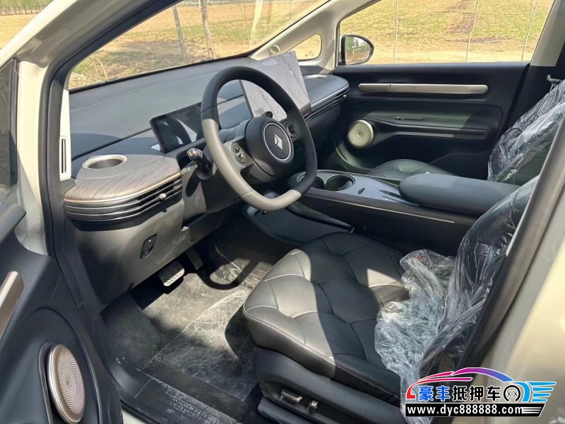 24年宝骏云朵轿车抵押车出售