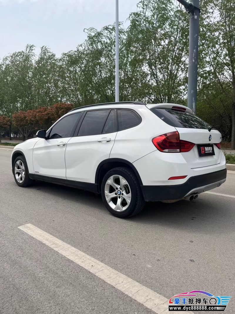 15年宝马X1轿车抵押车出售