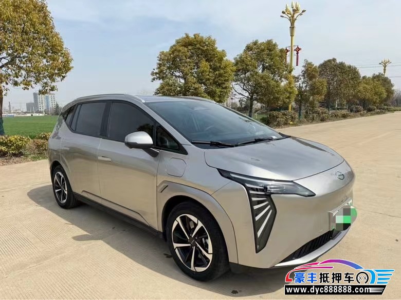 22年埃安Y70轿车抵押车出售