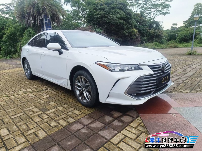 22年丰田亚洲龙轿车抵押车出售