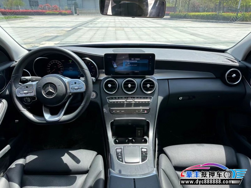 20年奔驰C轿车抵押车出售