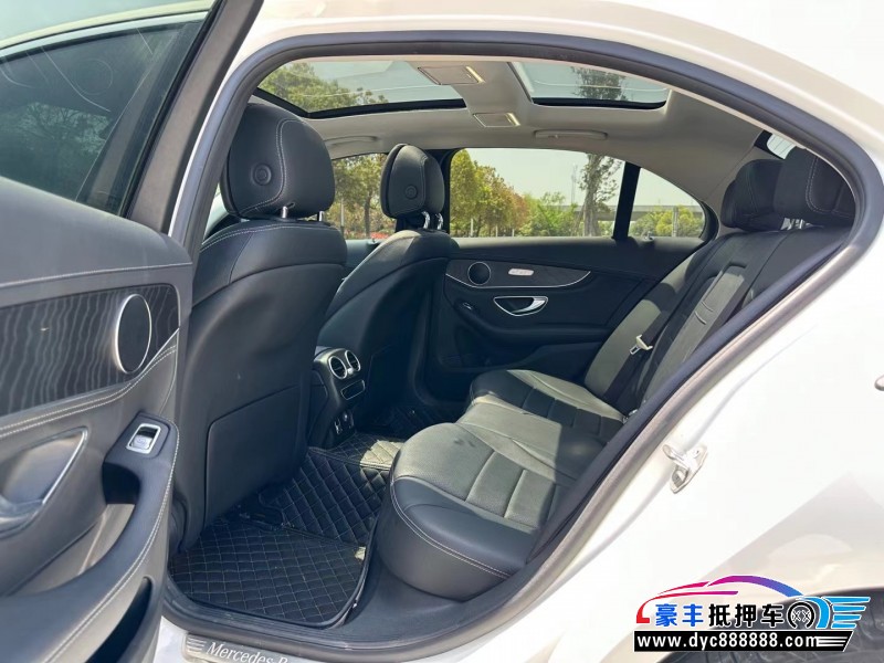 20年奔驰C轿车抵押车出售