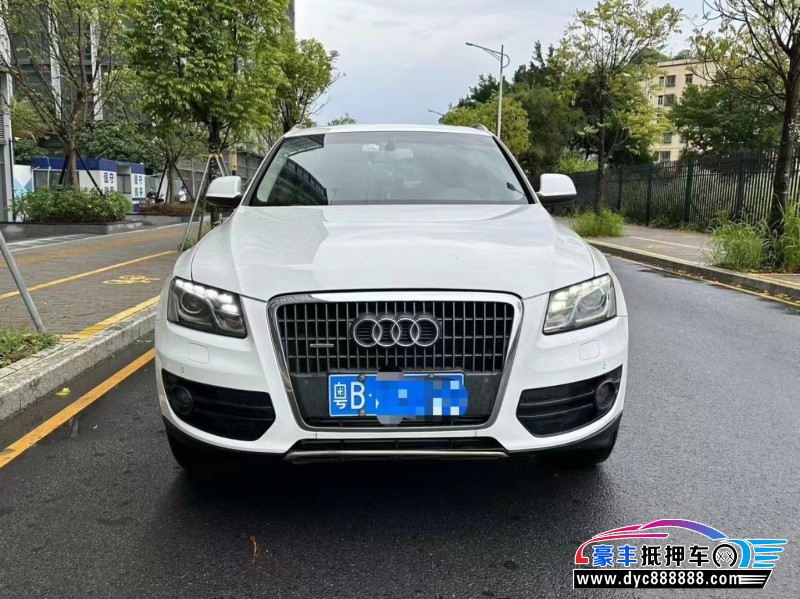 12年奥迪Q5轿车抵押车出售