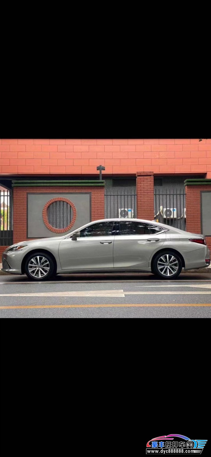 22年雷克萨斯ES轿车抵押车出售