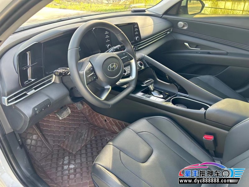 23年现代伊兰特轿车抵押车出售