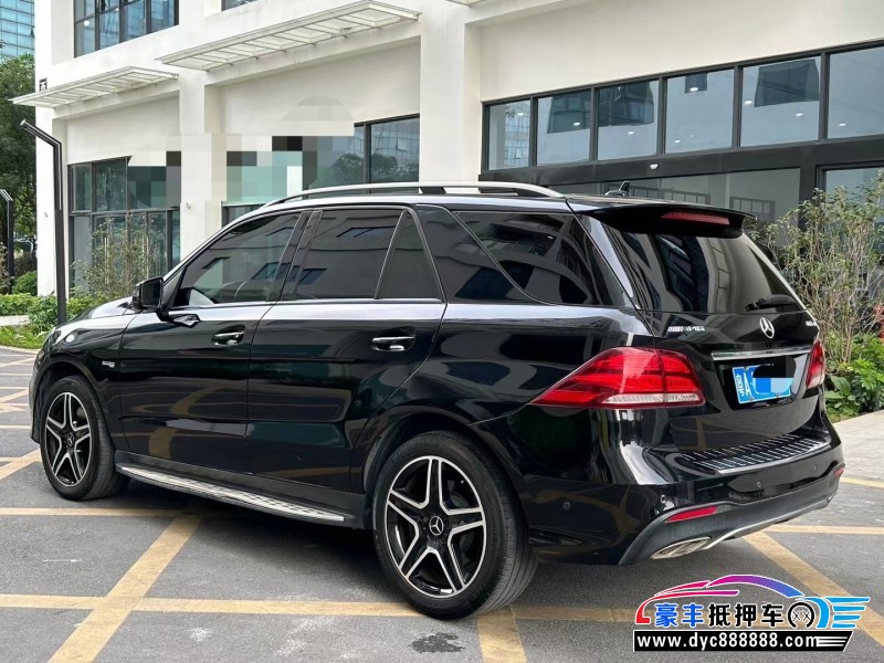 17年奔驰GLE轿车抵押车出售