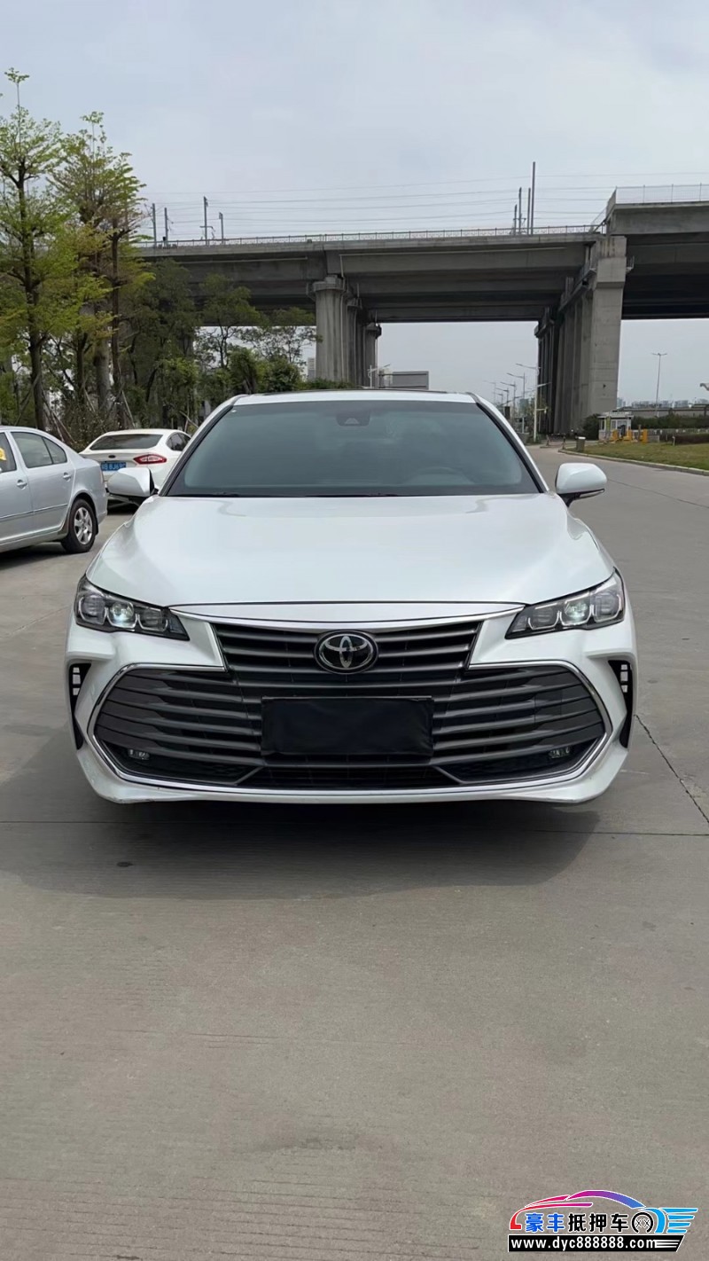 22年丰田亚洲龙轿车抵押车出售