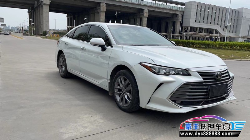 22年丰田亚洲龙轿车抵押车出售