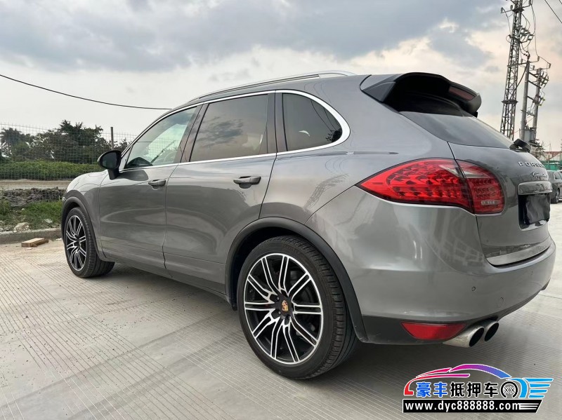 10年保时捷卡宴轿车抵押车出售