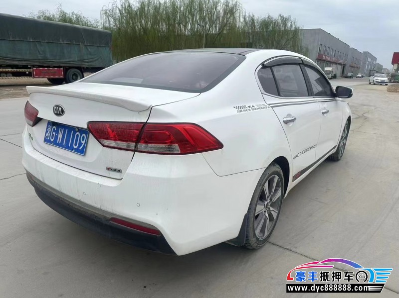 17年起亚K4轿车抵押车出售