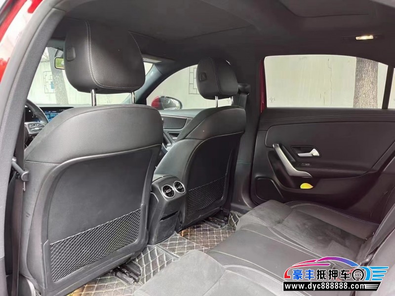 20年奔驰A轿车抵押车出售