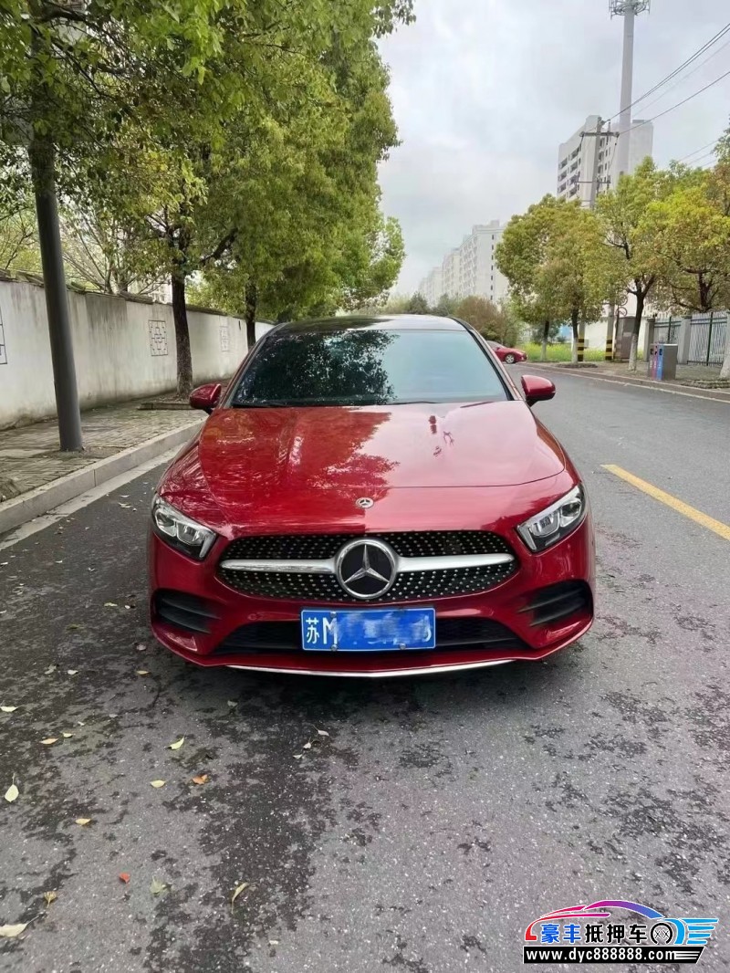 20年奔驰A轿车抵押车出售