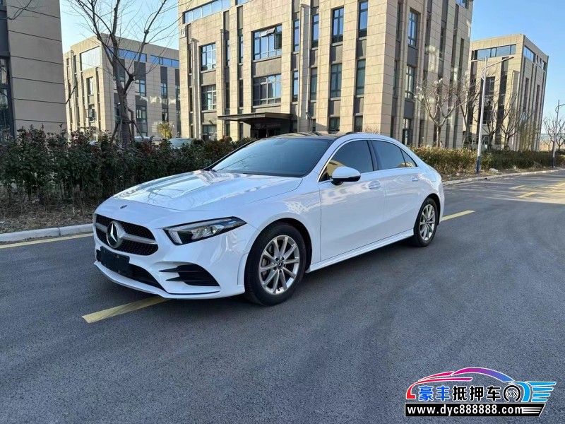 20年奔驰A轿车抵押车出售