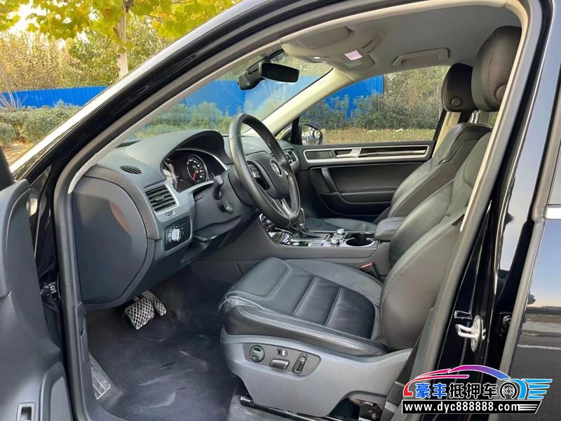 17年大众途锐SUV抵押车出售